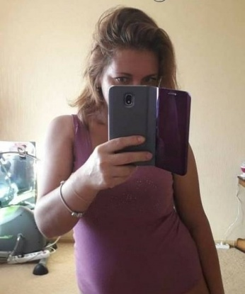 Живу в Москве и могу пригласить тебя к себе или приехать к тебе. У меня есть всё для твоего комфорта и наслаждения. Ты можешь рассчитывать на чувственные массажи, эротические игры и многое другое. Позволь мне разбудить в тебе самые яркие фантазии. Фото в профиле 👉📷 Оставь свои сомнения и страхи, ведь у меня есть множество положительных отзывов от довольных клиентов. Обращайся ко мне, и я сделаю твои мечты реальностью. 😉😘 Анна
